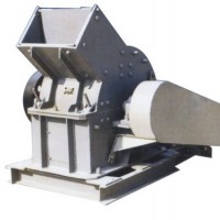 供應(yīng)PC錘式破碎機