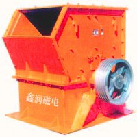 PCW高效節(jié)能二合一破碎機(jī)