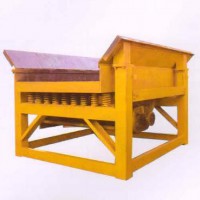山東臨沂金寶山機械直線喂料機