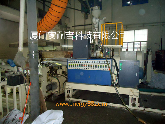 覆膜機(jī)8
