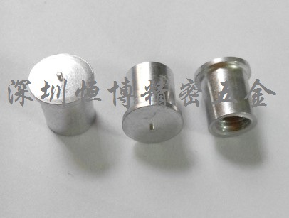 鋁點(diǎn)焊螺柱