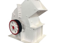 錘式破碎機(jī)如何進(jìn)行日常維護(hù)？